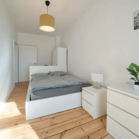 Copper Kersanierter Altbau Mit Flair, Vollausstattung Und Zentral